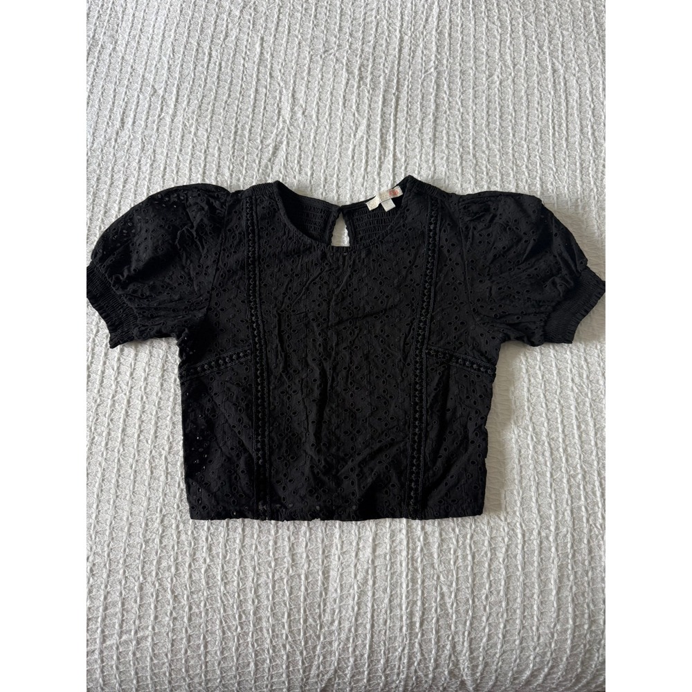 GB Eyelet Lace Crop Top Womens Small Black Excellent Puff Sleeve Smocked Back